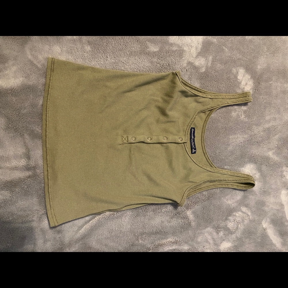 Green crop top